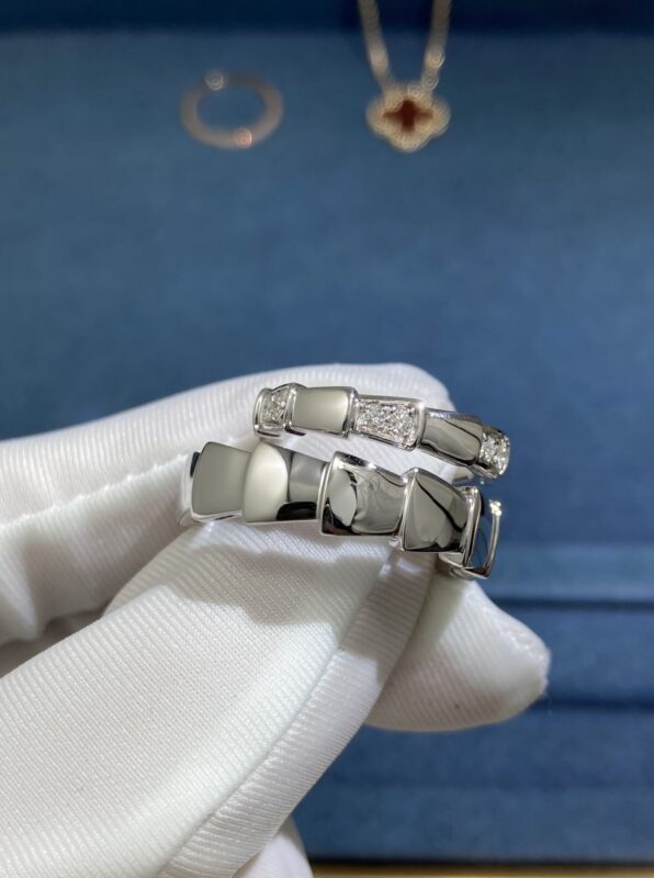 Bvlgary’s Snakebone Ring, White Gold