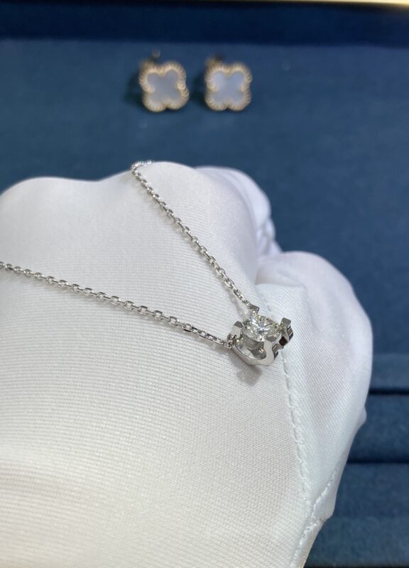 Cartier’s Bull Head Necklace, White Gold