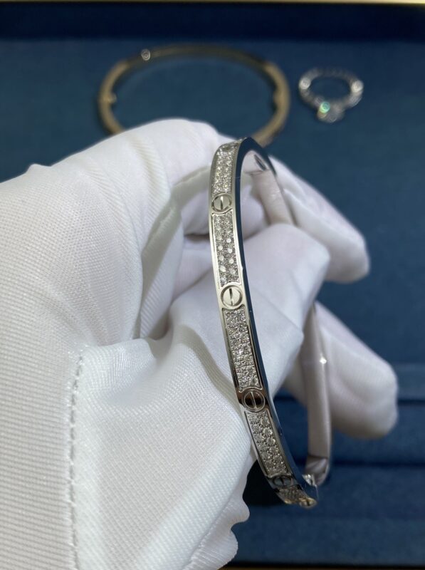 Cartier’s Breath Bracelet Narrow, White Gold