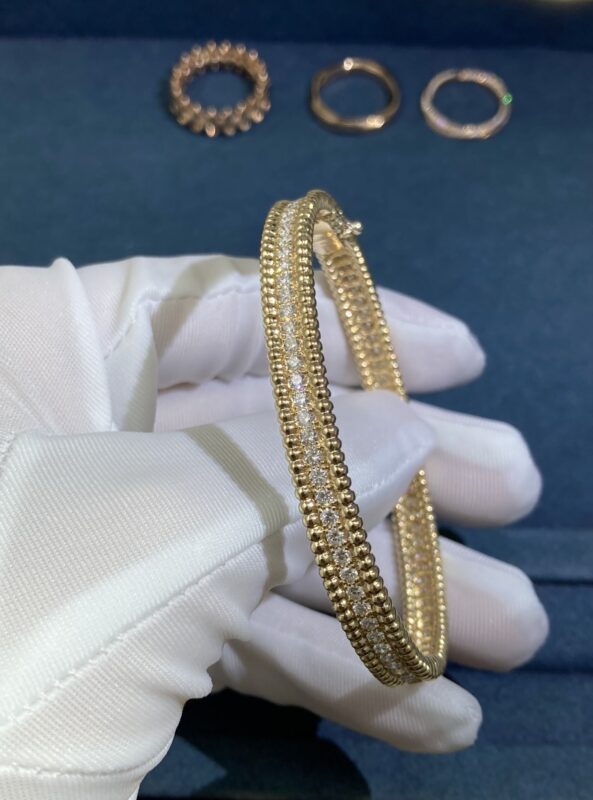 VCA Bead Center Diamond Bracelet, Yellow Gold