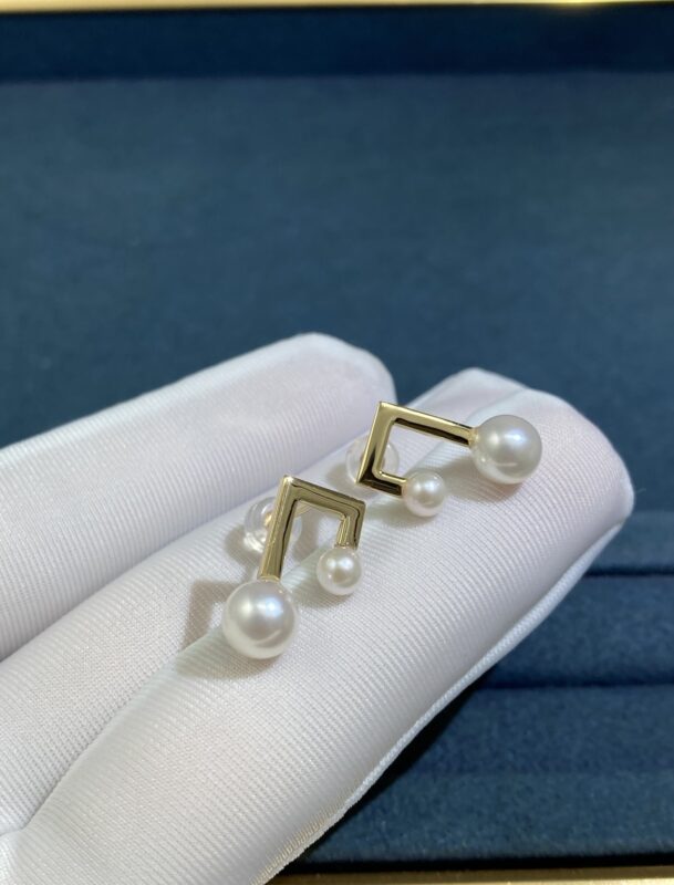 Pearl Stud Earrings, Yellow Gold
