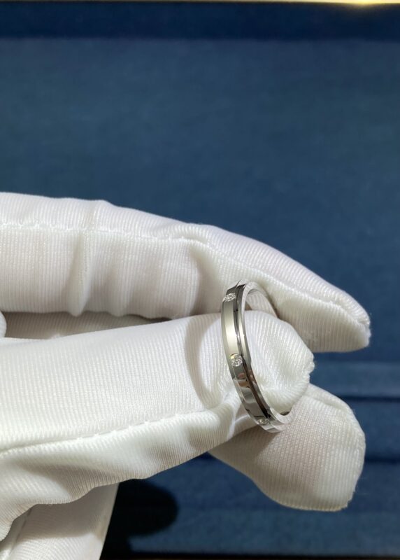 PiageT Narrow Seven Diamond Ring, White Gold