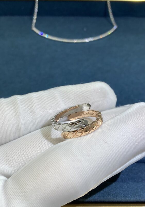 Chanel Two-tone lozenge band diamond ring, rose gold+white gold