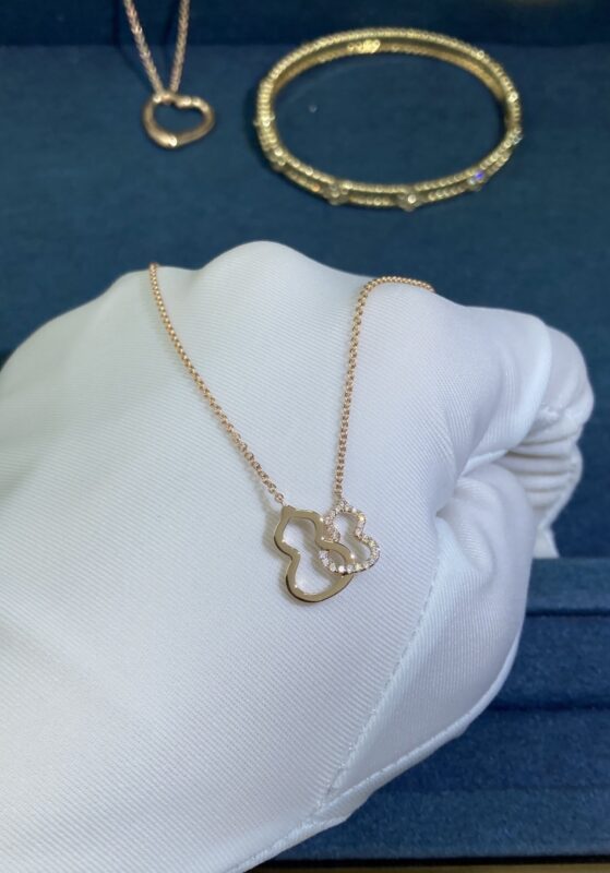 Qeelin Double Gourd Necklace with Diamonds, Rose Gold