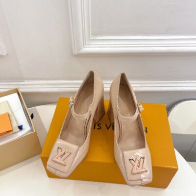 Louis Vuitton 2023 New Heel Sandals