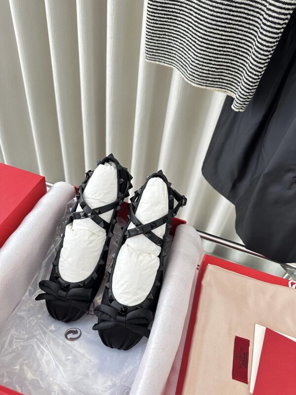 Valentino 2023 New Sandals