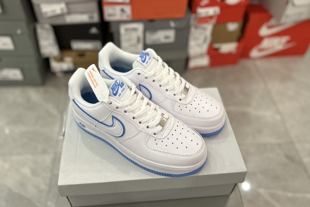 Nike Air Force 1  New Trainers