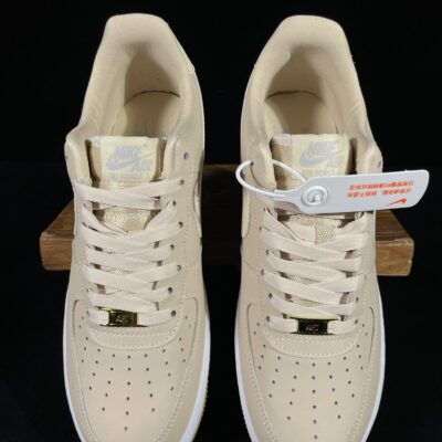 Nike Air Force 1  New Trainers