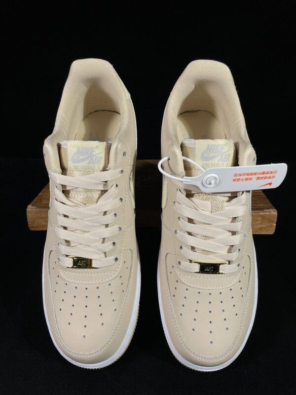 Nike Air Force 1  New Trainers