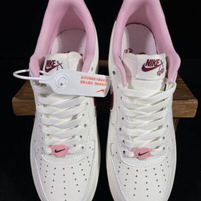 Nike Air Force 1  New Trainers