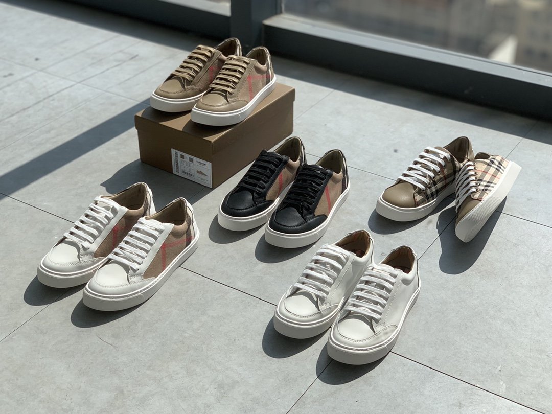 Collection Burberry 2023 New Unisex Trainers