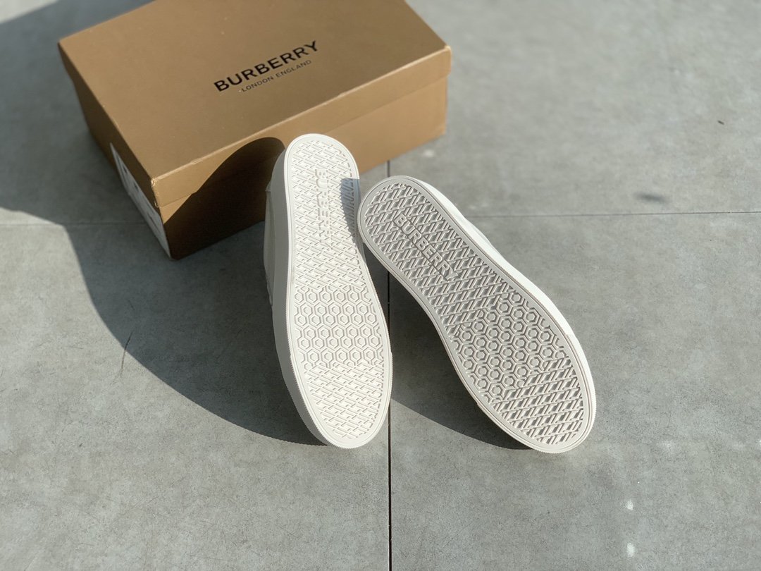 Burberry 2023 New Unisex Trainers - Image 7