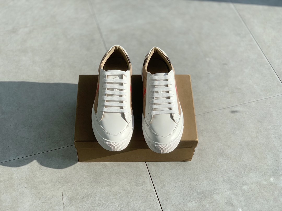 Burberry 2023 Unisex Trainers - Image 3