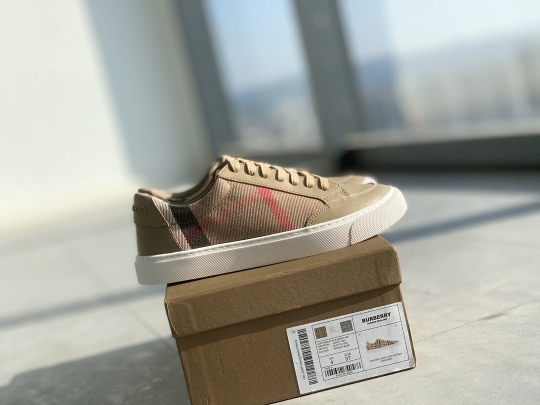 Burberry 2023 New Unisex Trainers