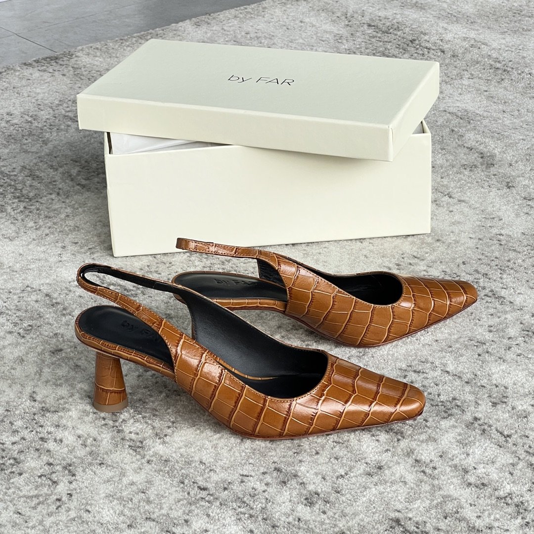 74810.jpg By Far 2023 New Sandals - Image 1