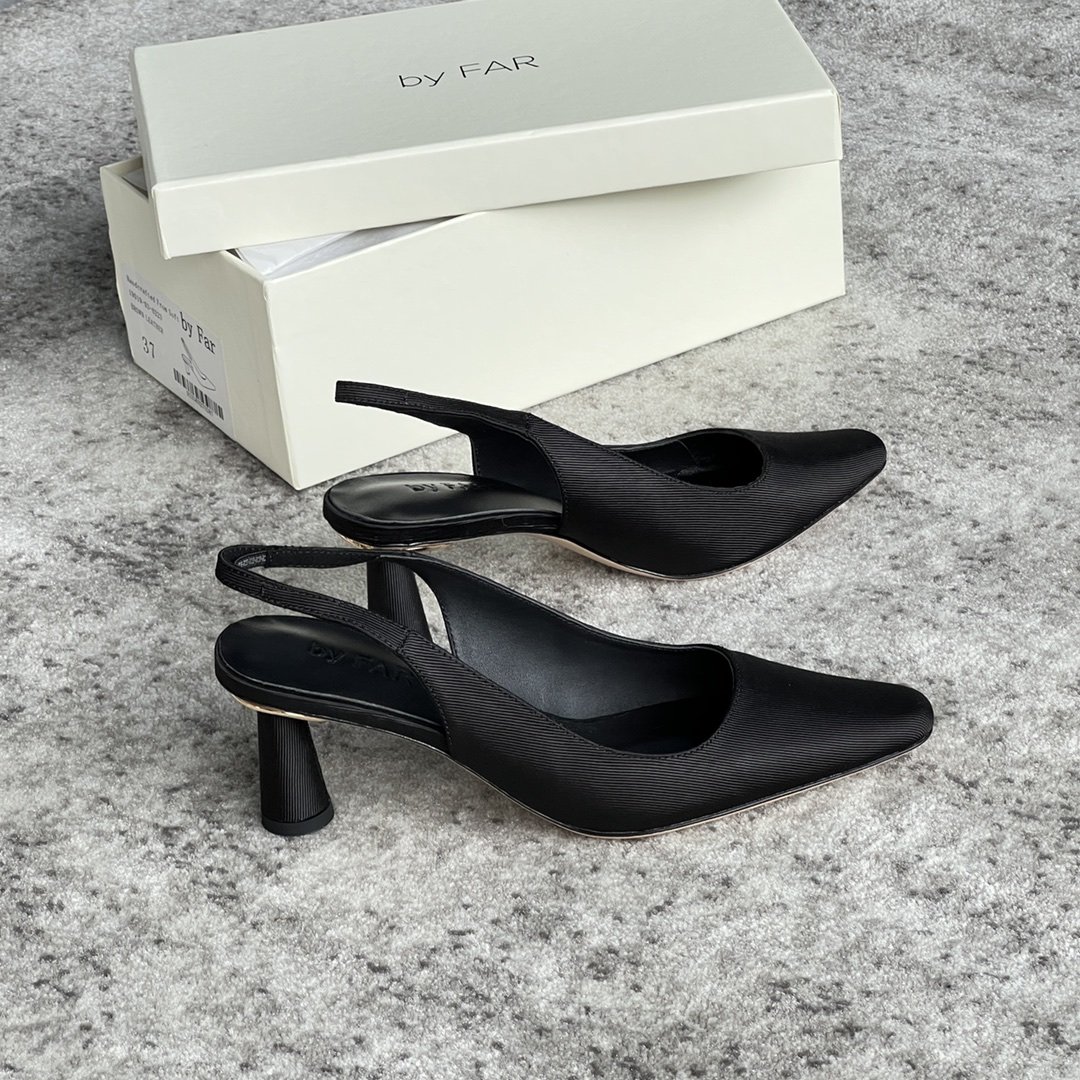 74834.jpg By Far 2023 New Sandals - Image 1