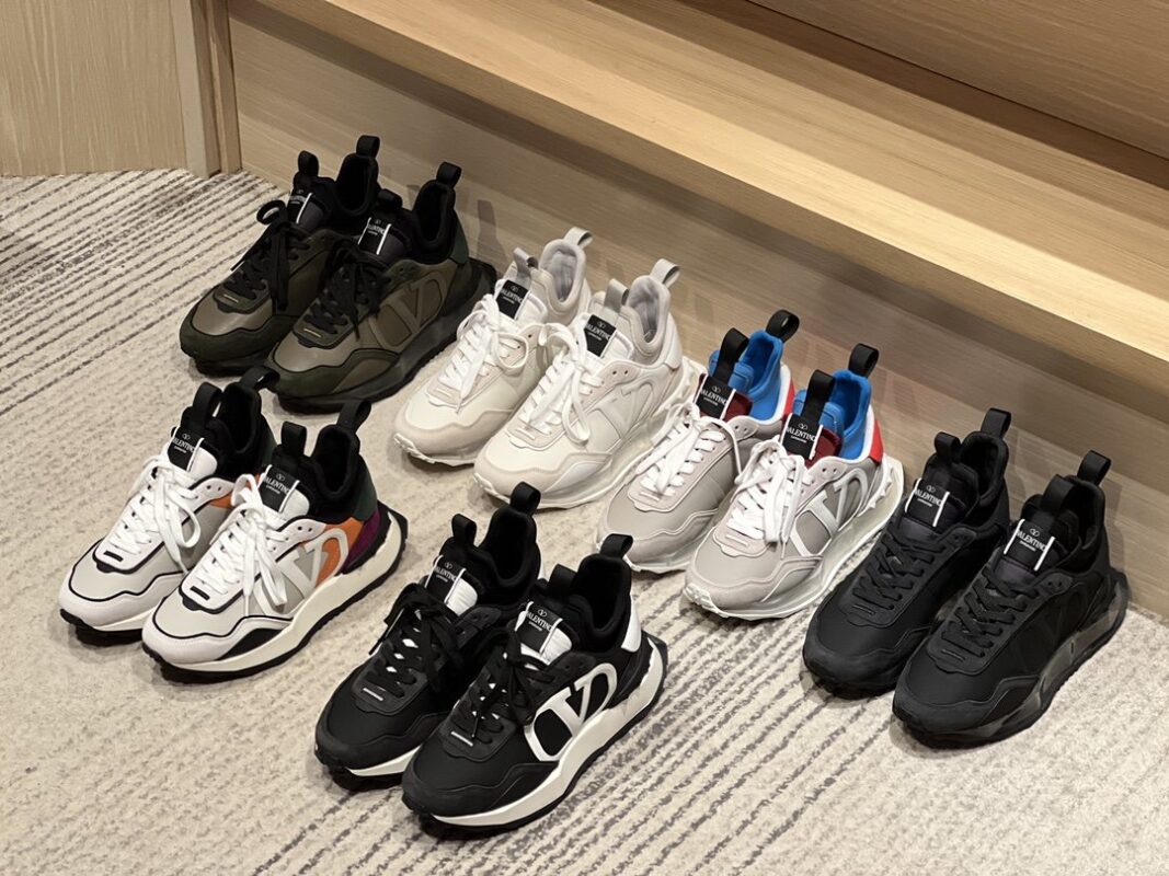 Valentino 2023 New Unisex Sneakers Collection