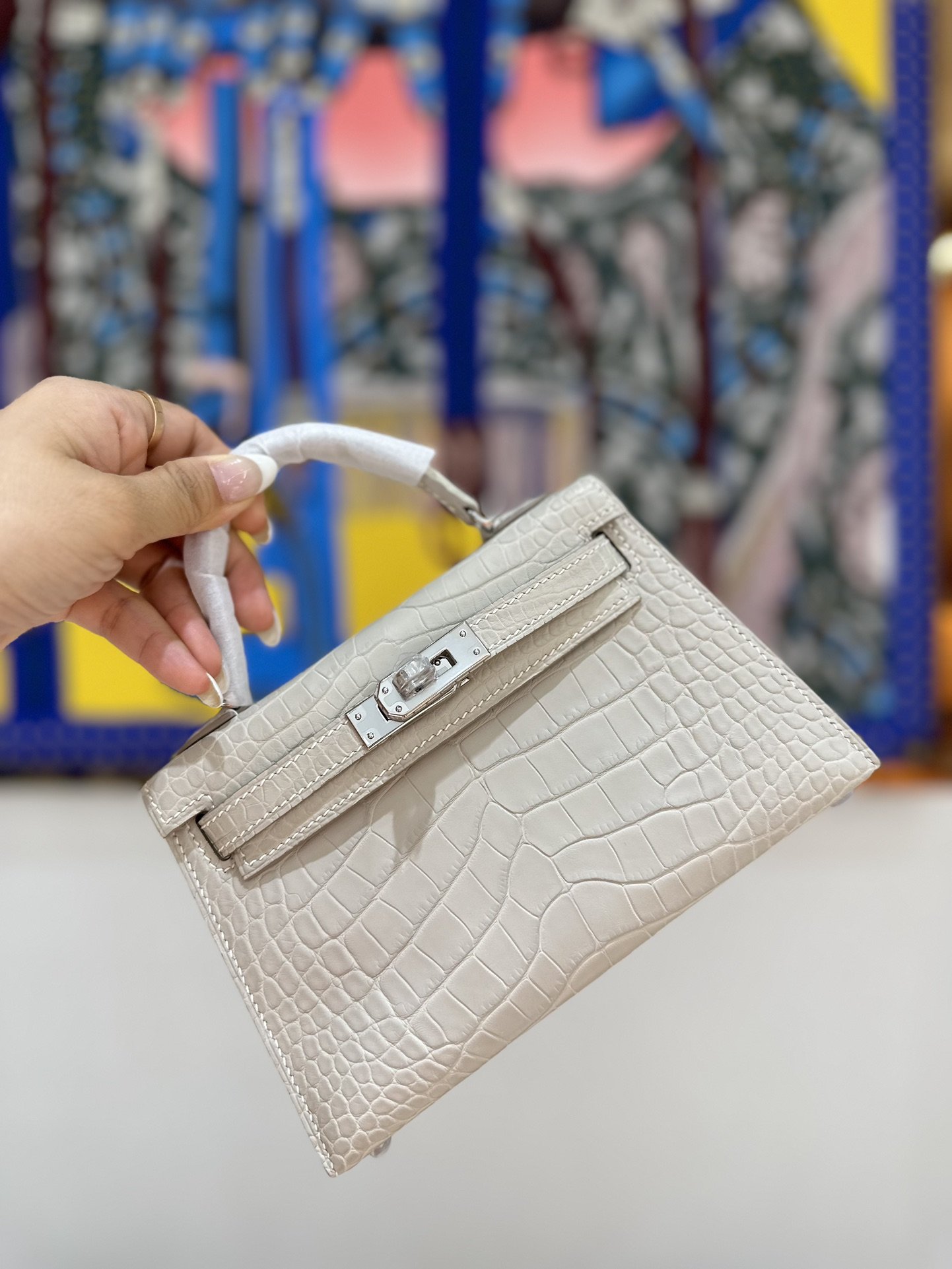 77665.jpg Mini Kelly Matte Craie Crocodile PHW - Image 1