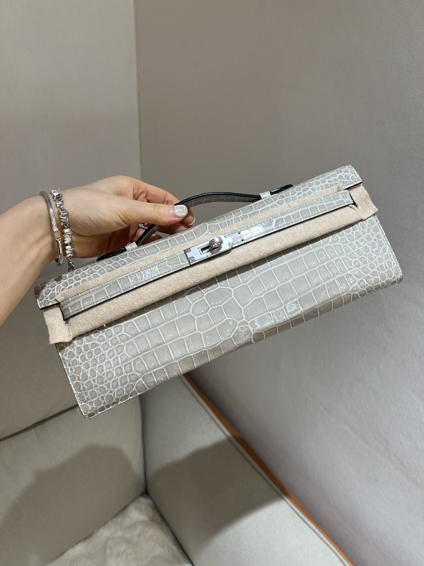 77944.jpg Kelly Cut 31 Crocodile - Image 1