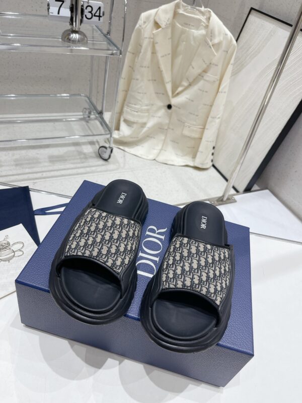 Dior 2023 New Couple Models Sandals