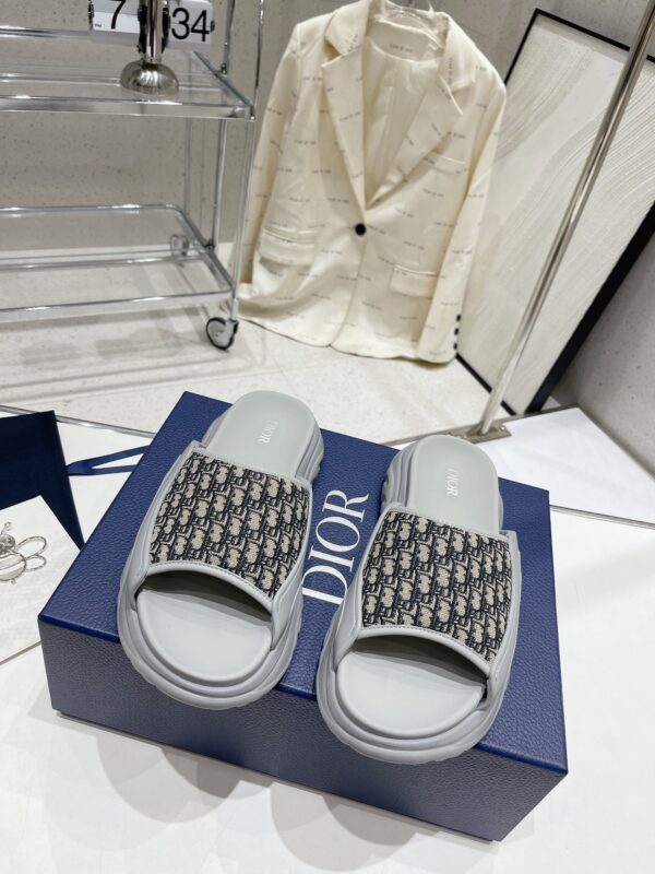 Dior 2023 New Couple Models Sandals