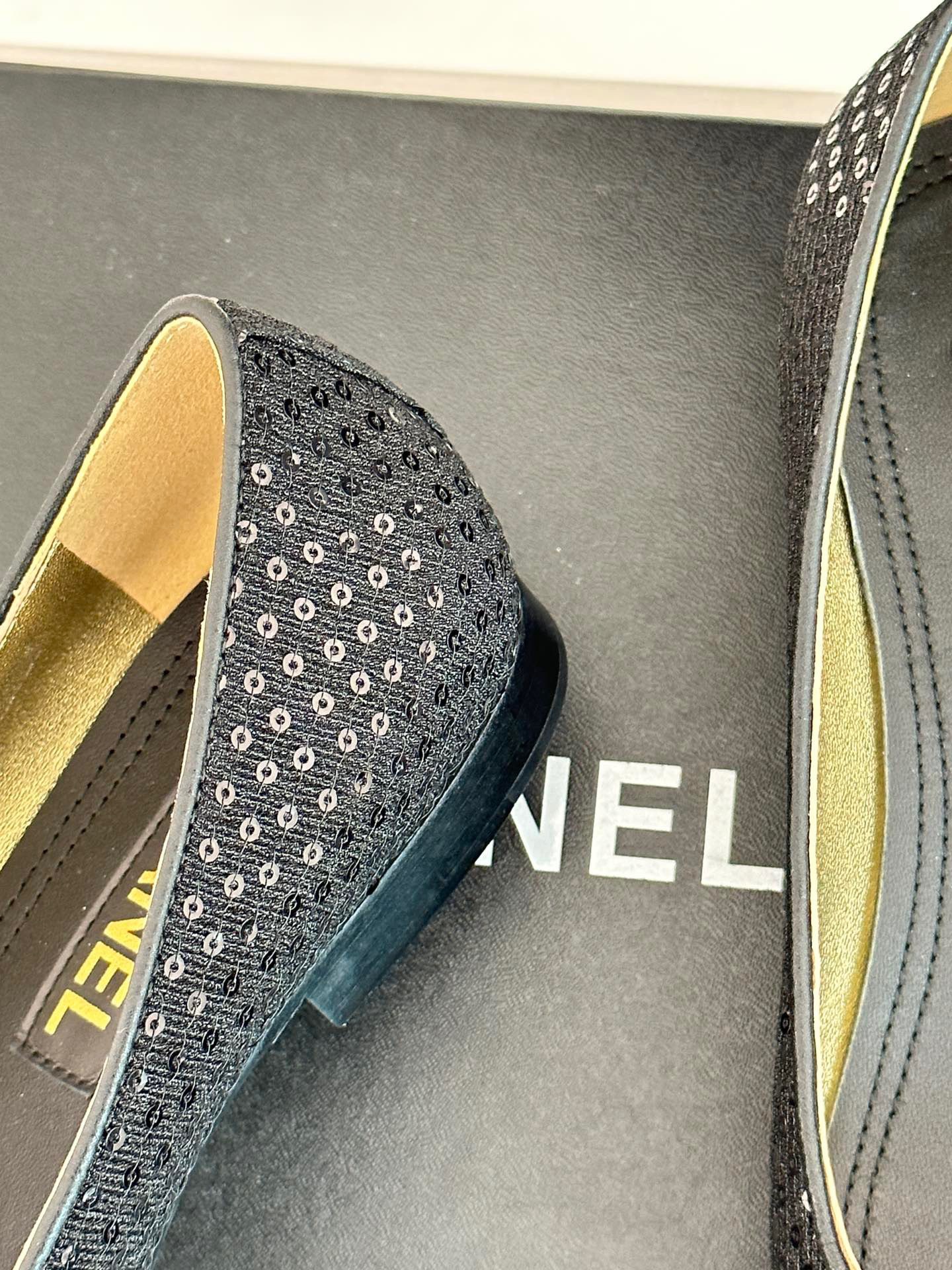 Chanel 2023 New Ballet Shoes - Image 5