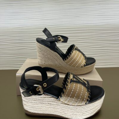 Louis Vuitton 2023 New Straw Woven Sandals