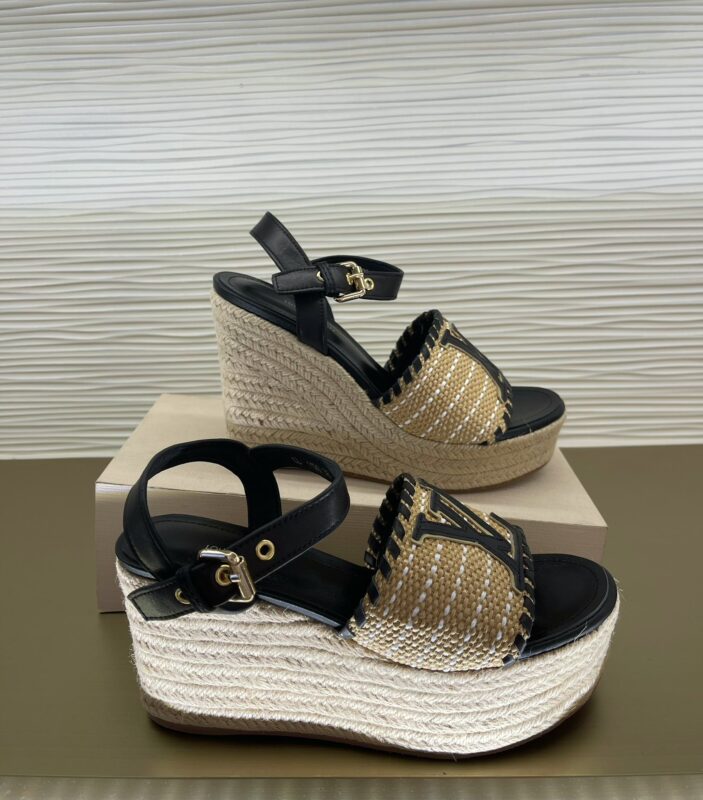 Louis Vuitton 2023 New Straw Woven Sandals