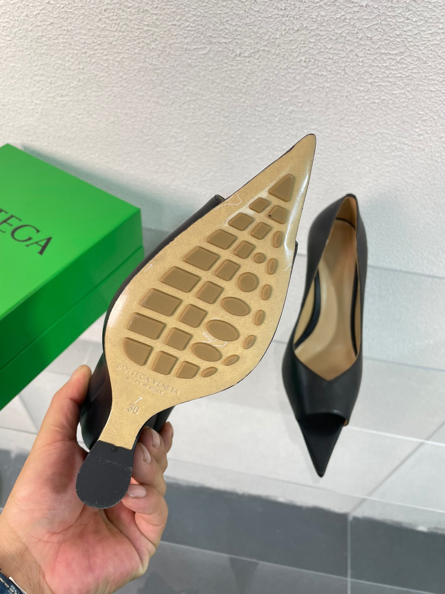 Bottega Veneta 2023 Puntas Wedges Shoes - Image 9