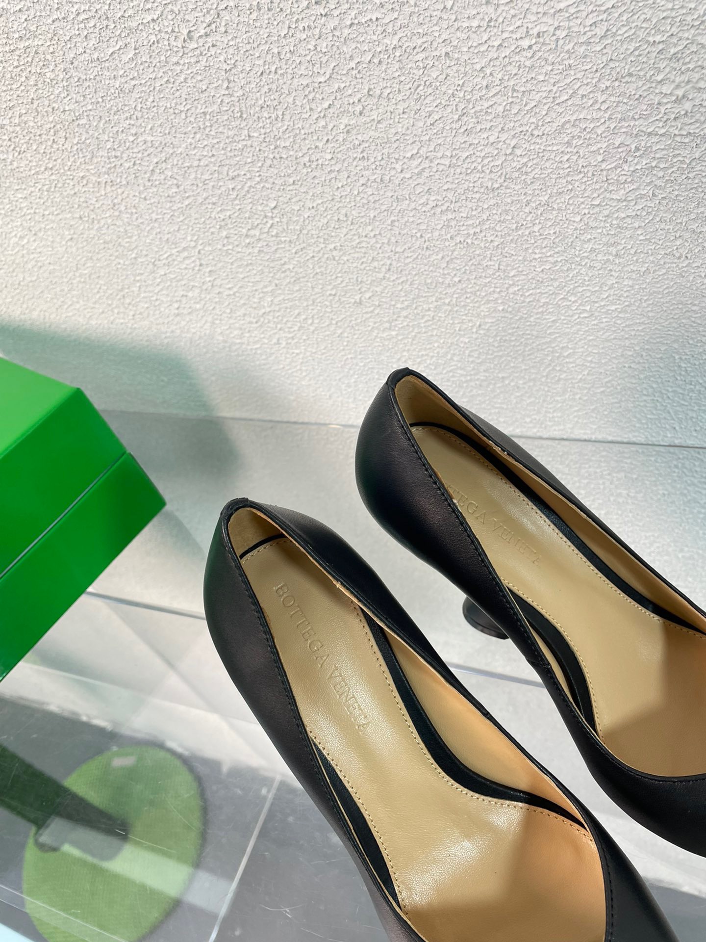 Bottega Veneta 2023 Puntas Wedges Shoes - Image 8