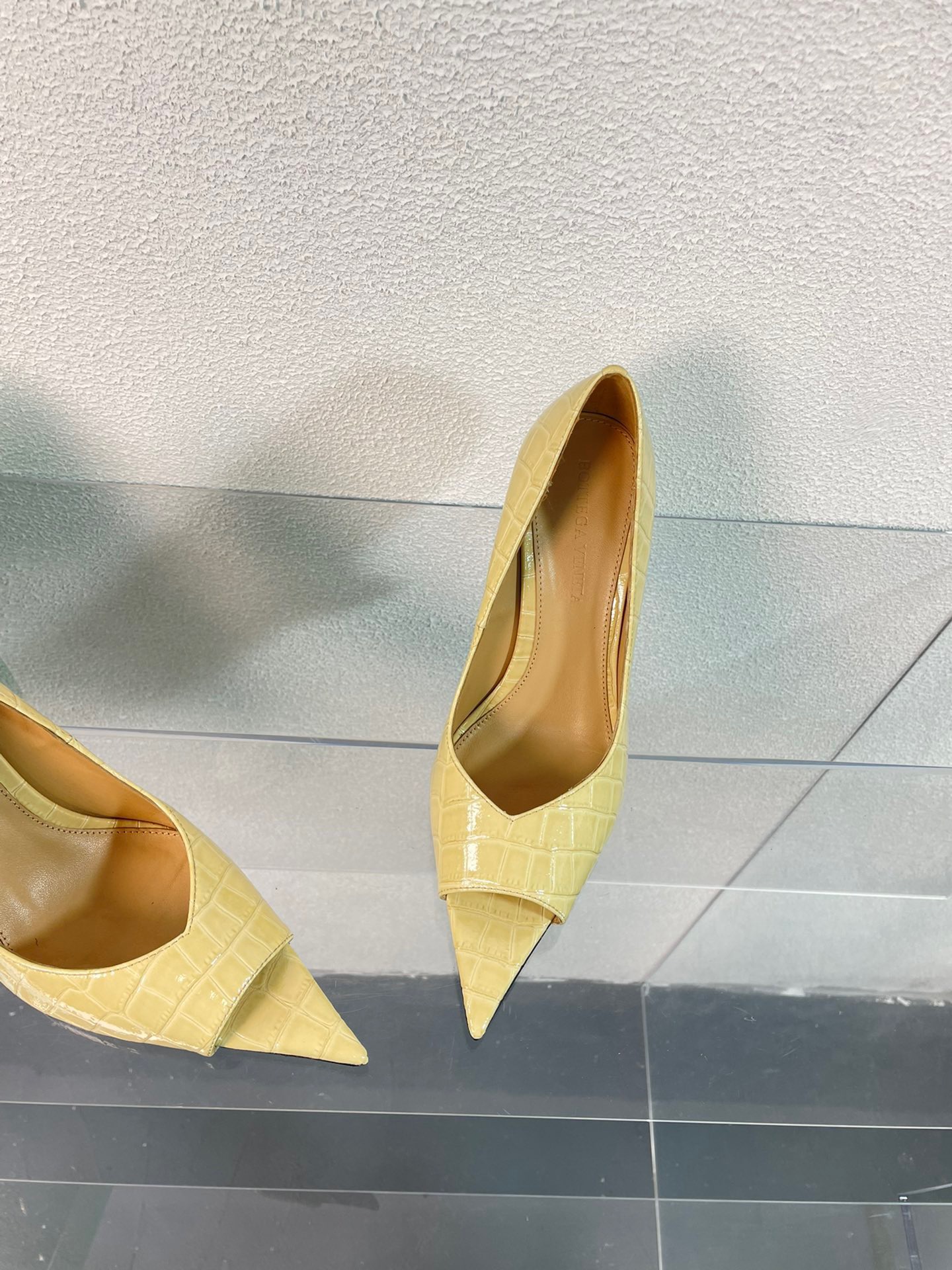 Bottega Veneta 2023 Puntas Wedges Shoes - Image 7