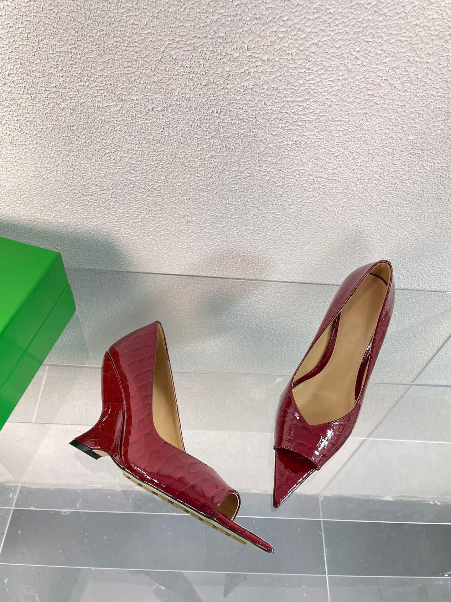 Bottega Veneta 2023 Puntas Wedges Shoes - Image 9