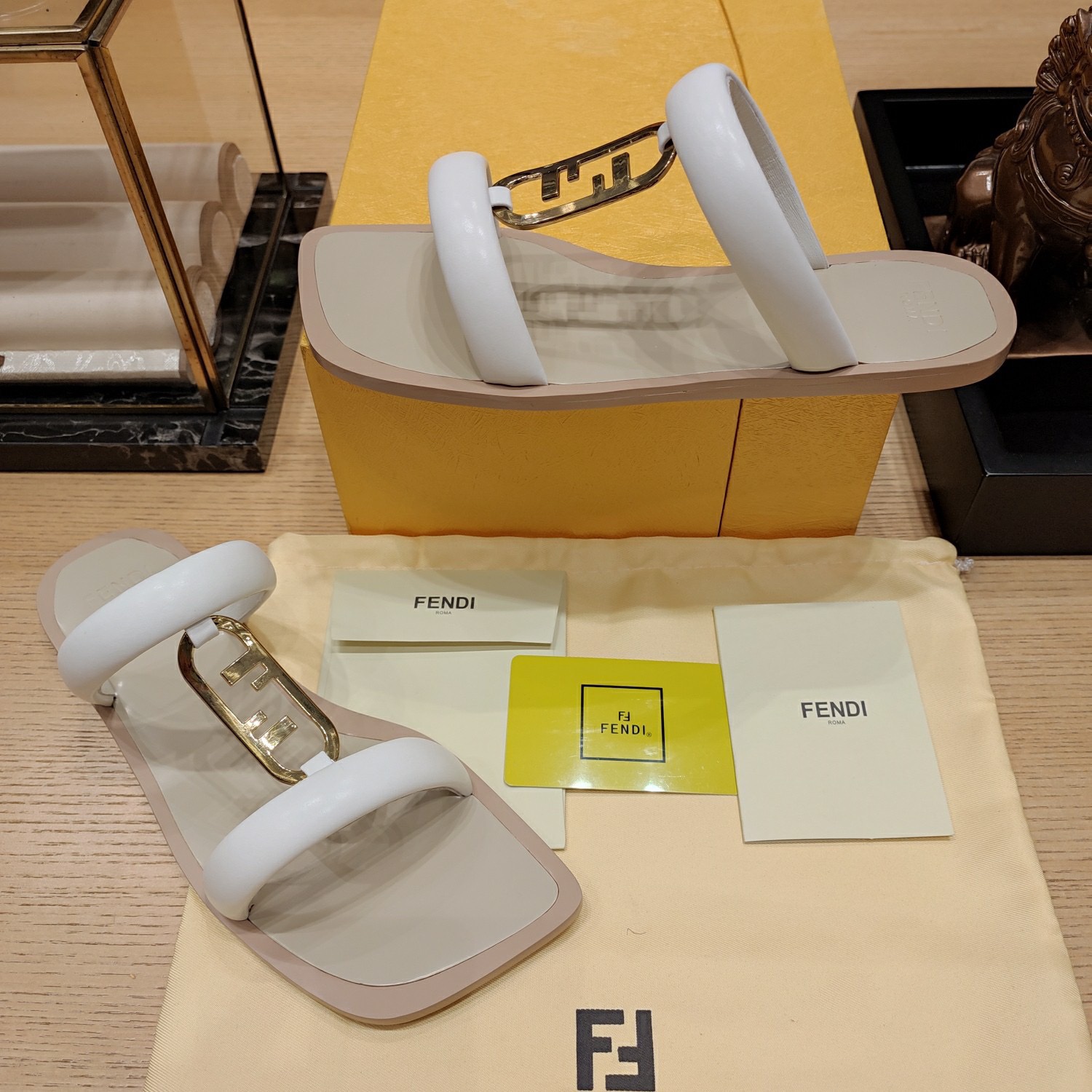 Fendi 2023 New Sandals