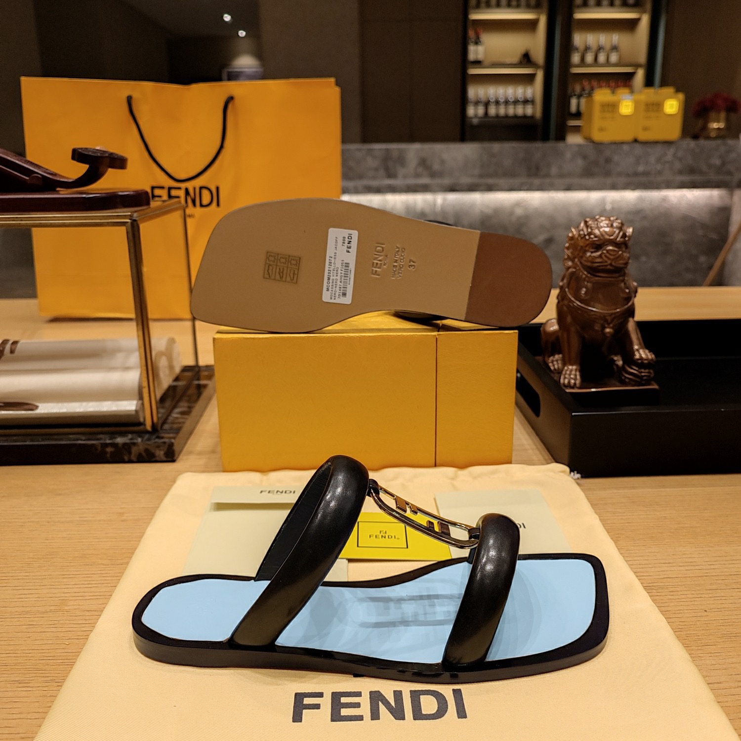 Fendi 2023 New Sandals - Image 8