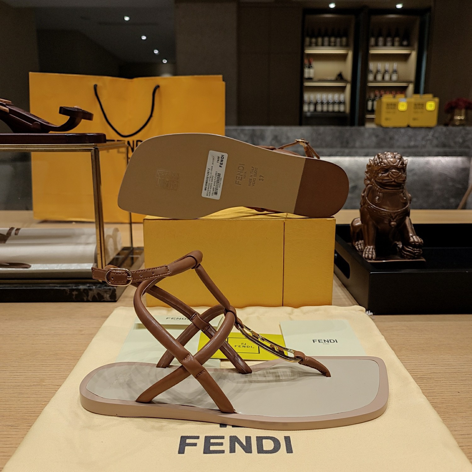 Fendi 2023 New Sandals - Image 8