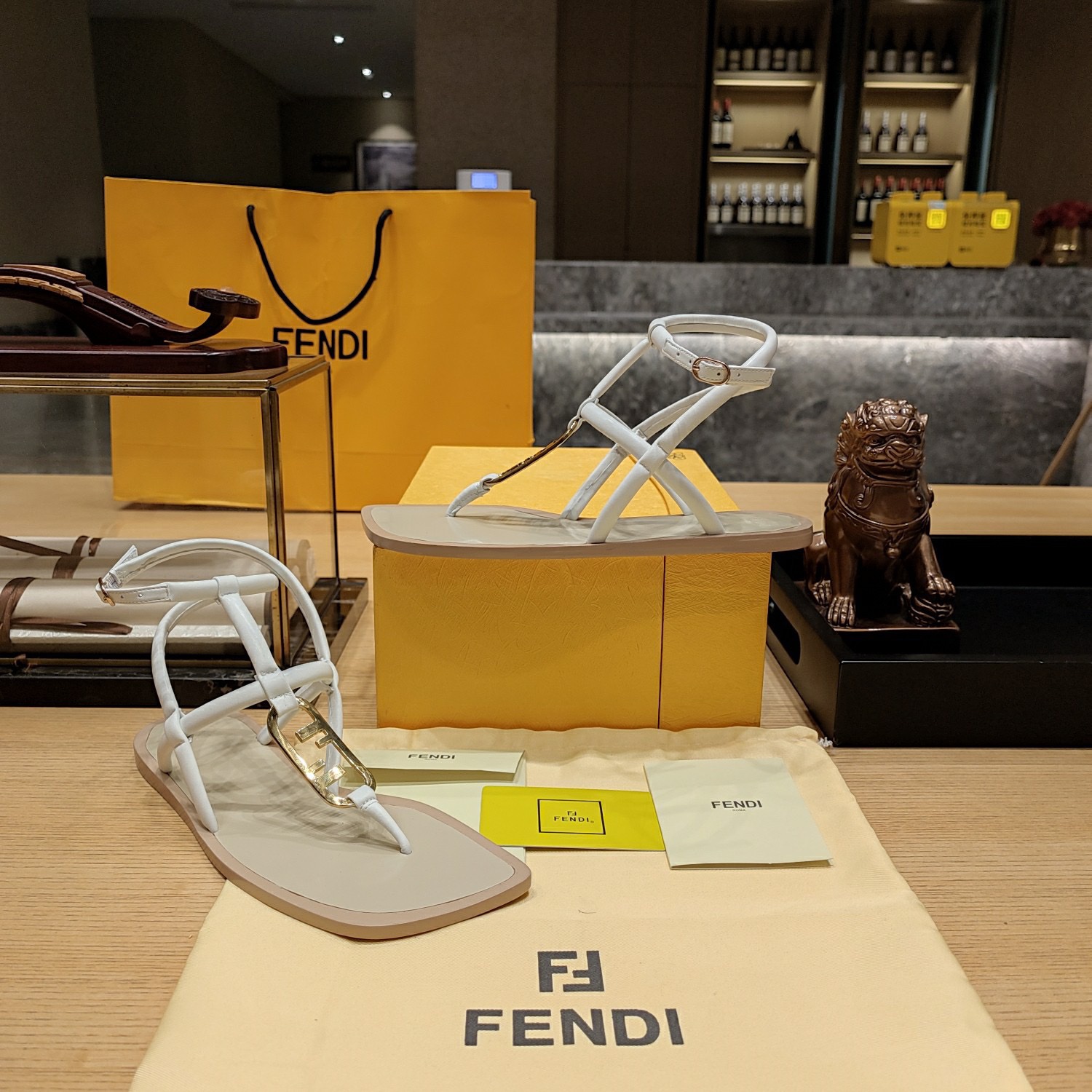 Fendi 2023 New Sandals - Image 6