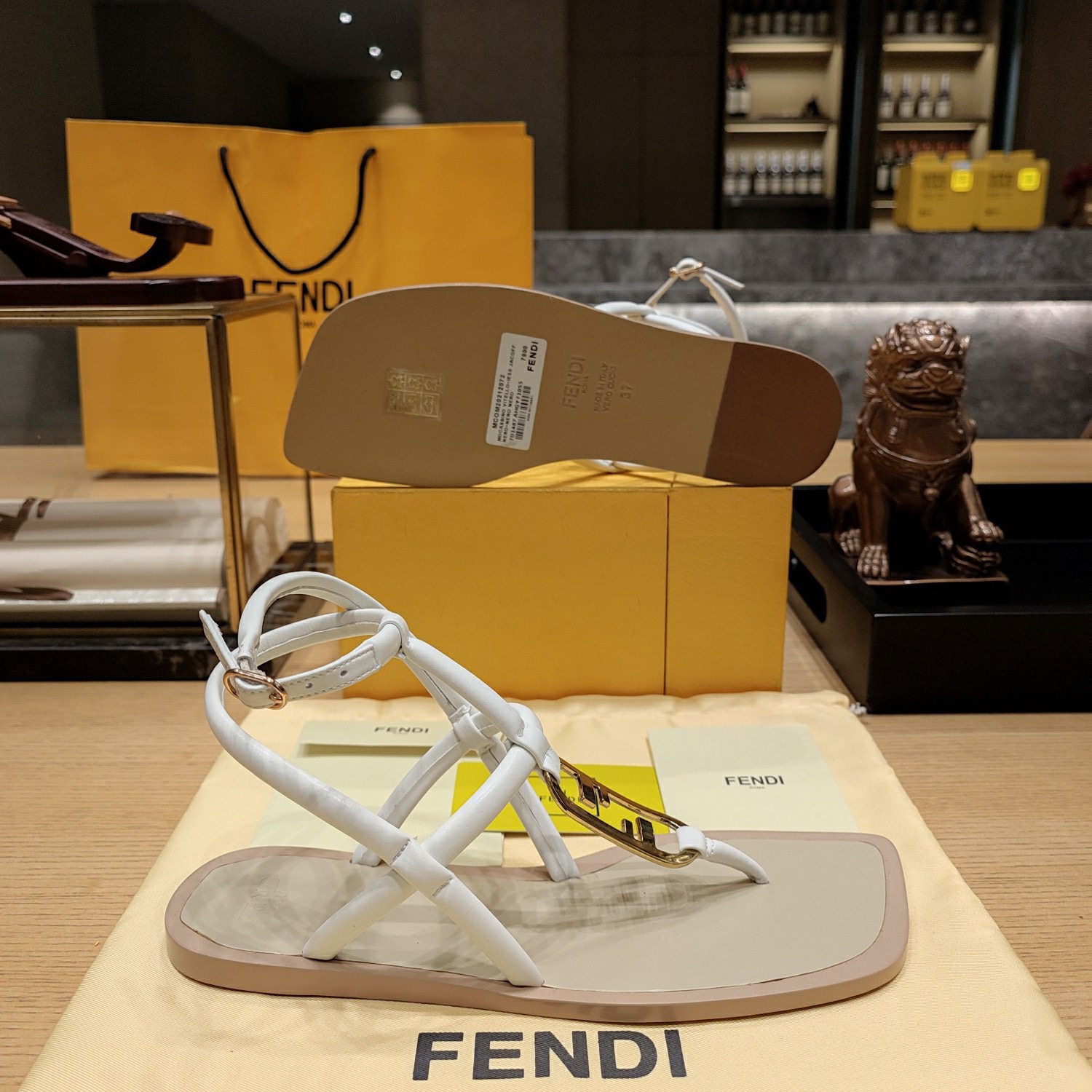 Fendi 2023 New Sandals - Image 8