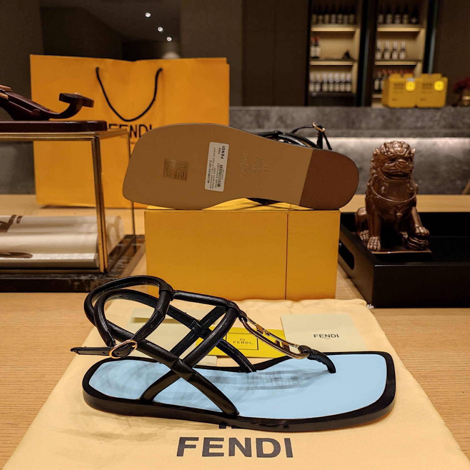 Fendi 2023 New Sandals - Image 8