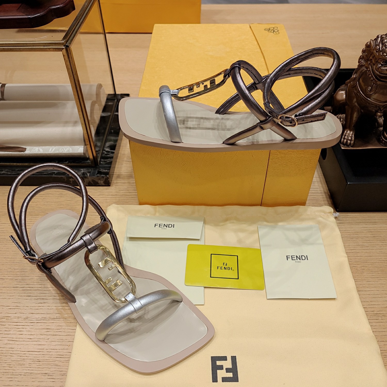 Fendi 2023 New Sandals