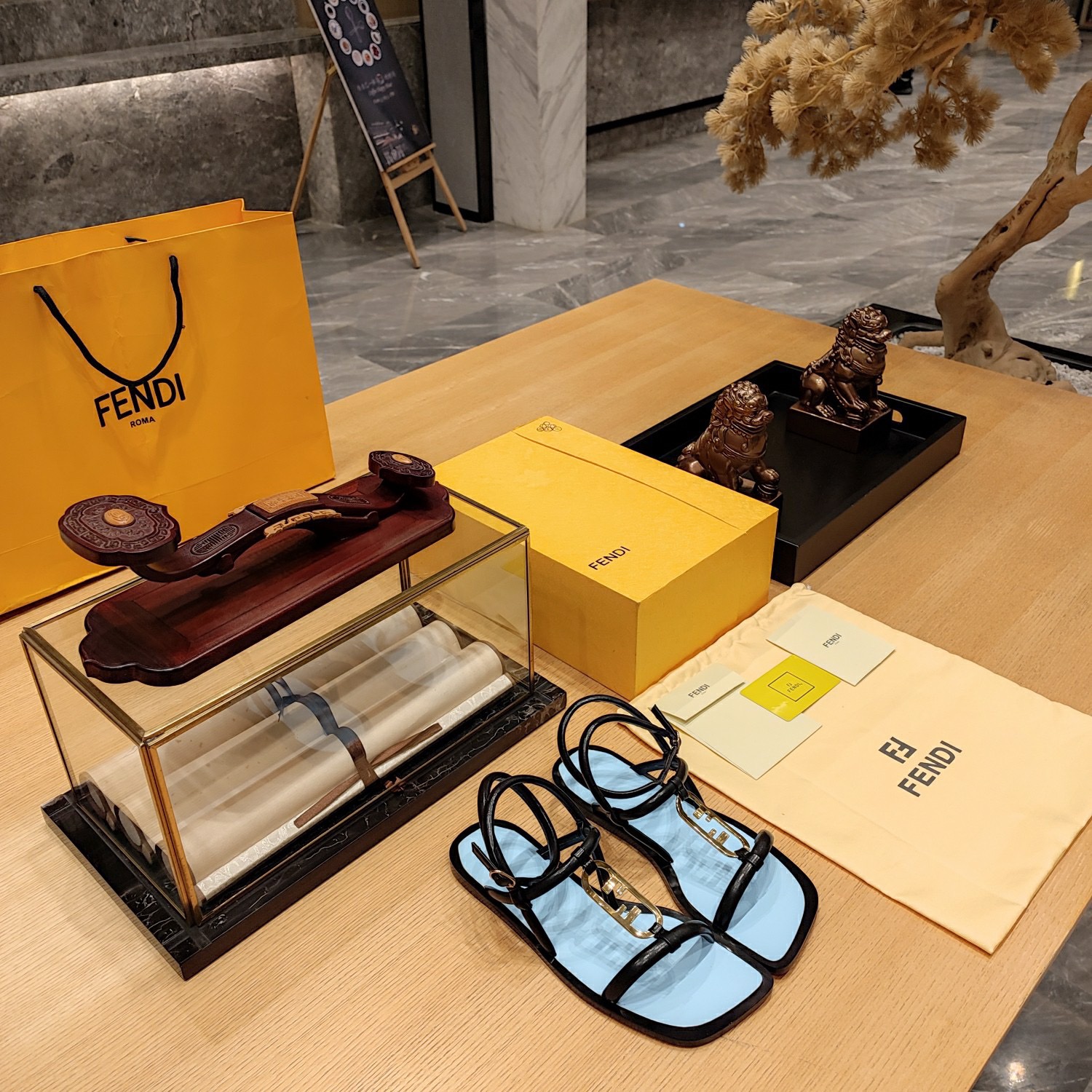 Fendi 2023 New Sandals - Image 4