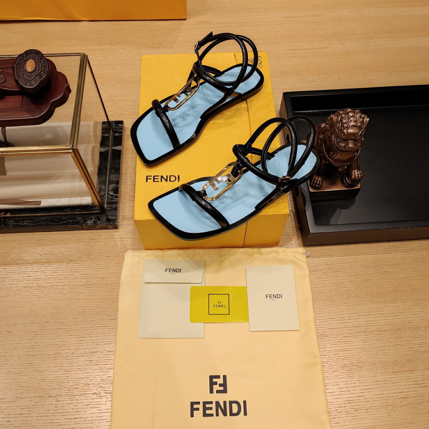 Fendi 2023 New Sandals - Image 6