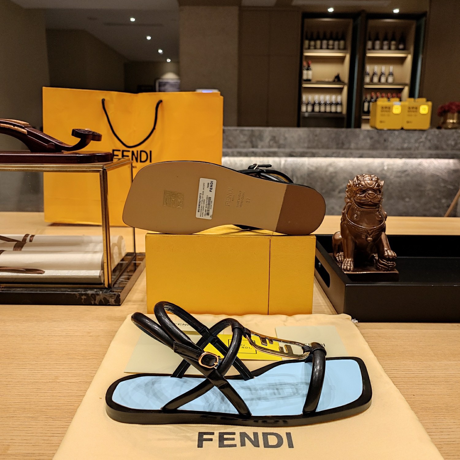 Fendi 2023 New Sandals - Image 8