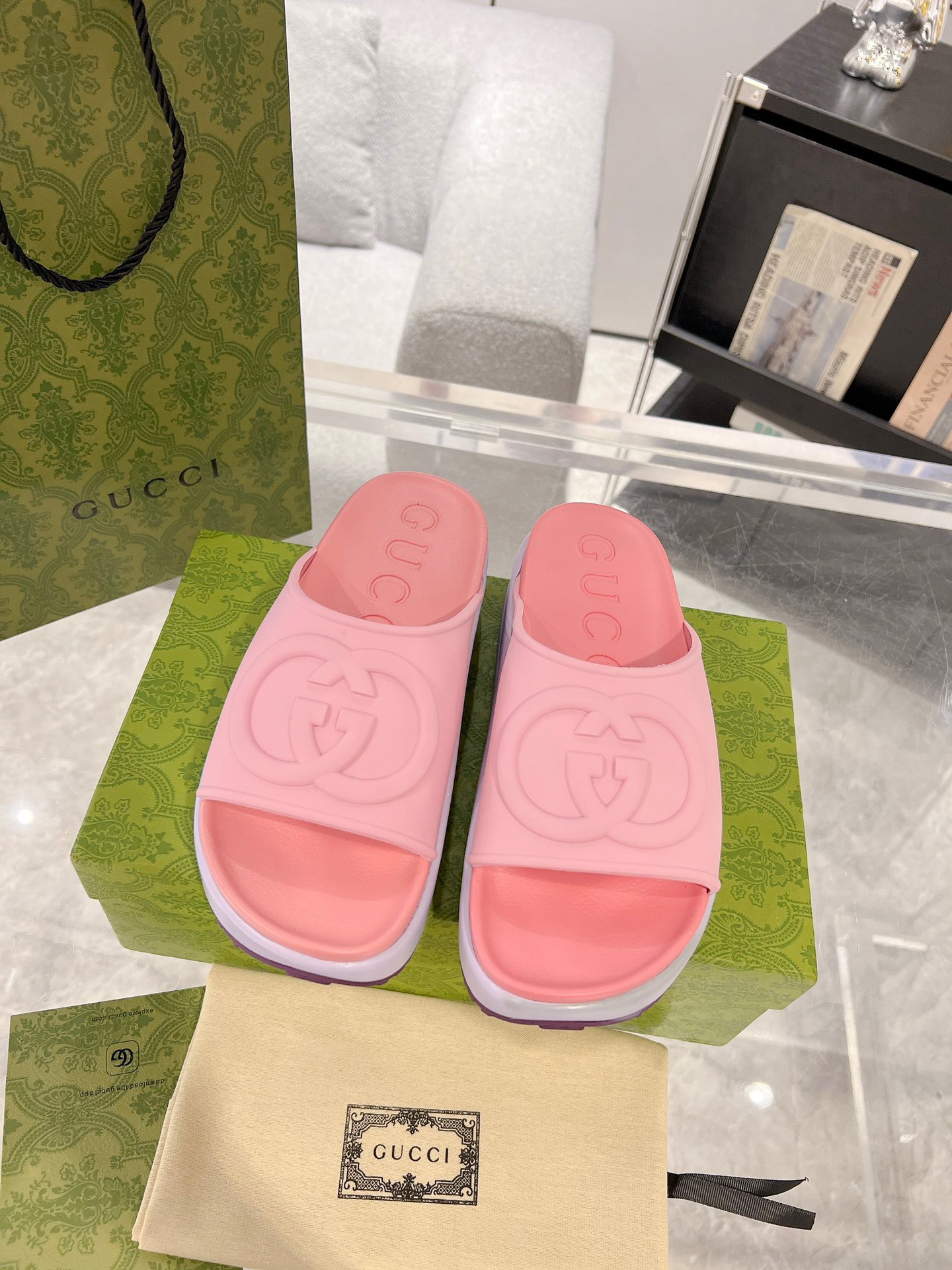 Gucci 2023 New Thick-soled Couple Slippers - Image 2