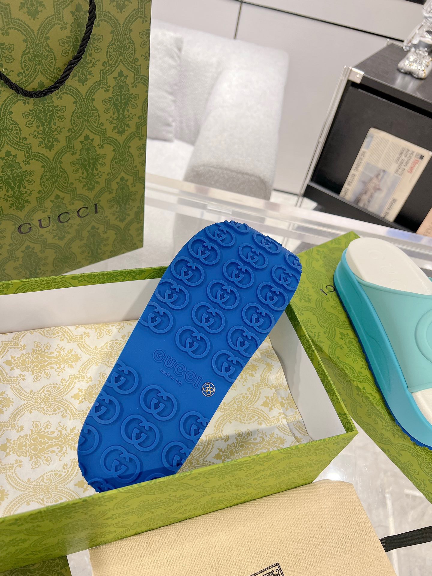 Gucci 2023 New Thick-soled Couple Slippers - Image 9