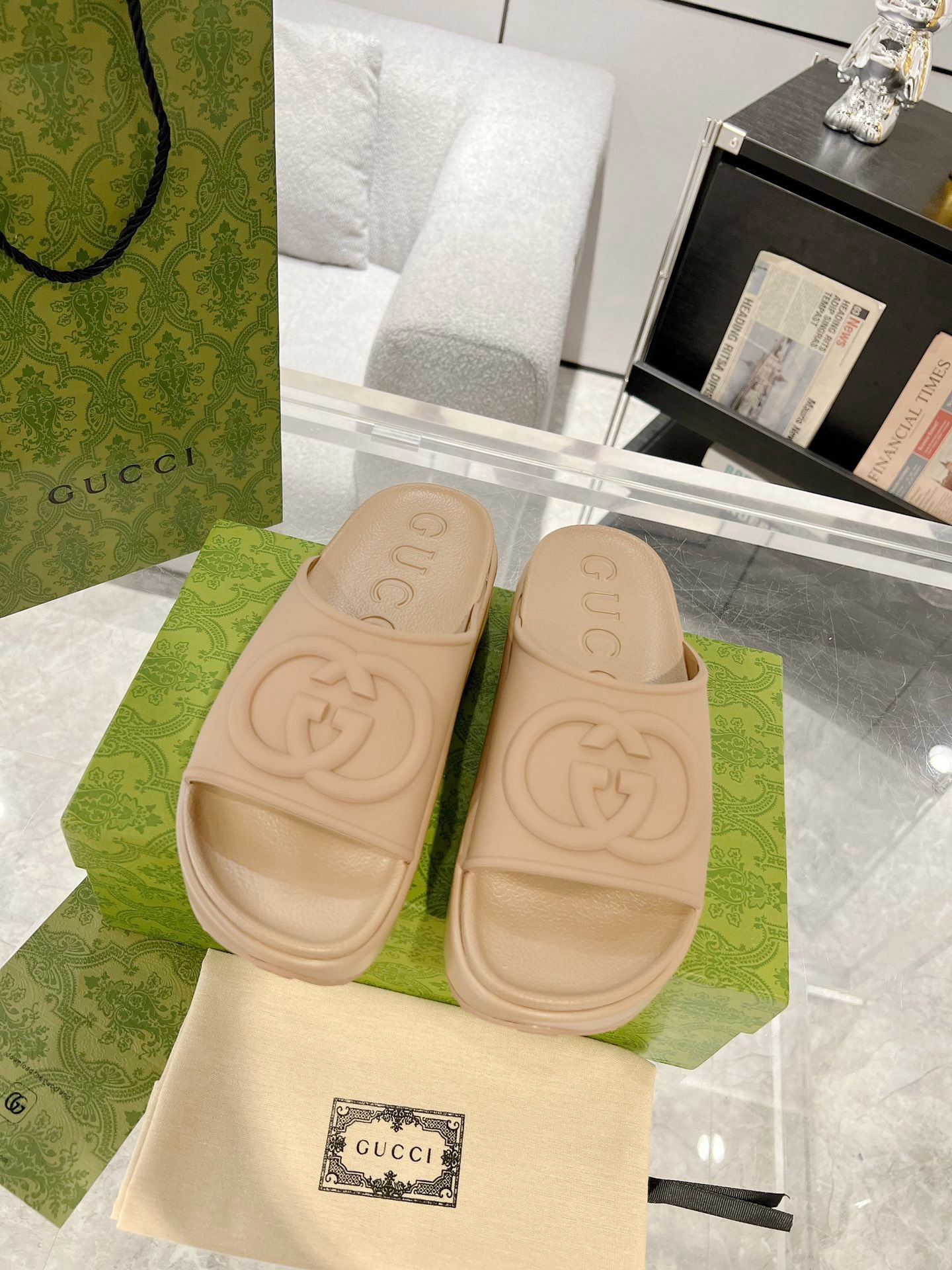 Gucci 2023 New Thick-soled Couple Slippers - Image 2