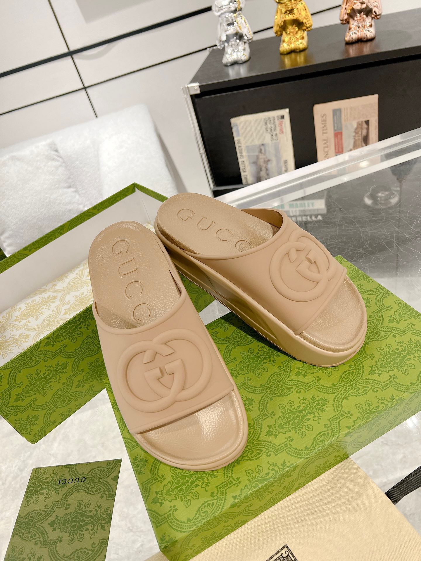 Gucci 2023 New Thick-soled Couple Slippers - Image 4