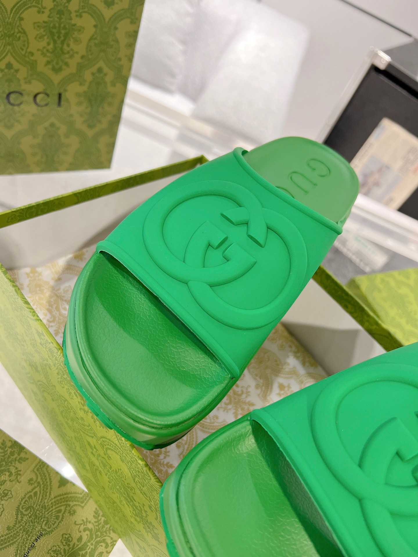 Gucci 2023 New Thick-soled Couple Slippers - Image 9