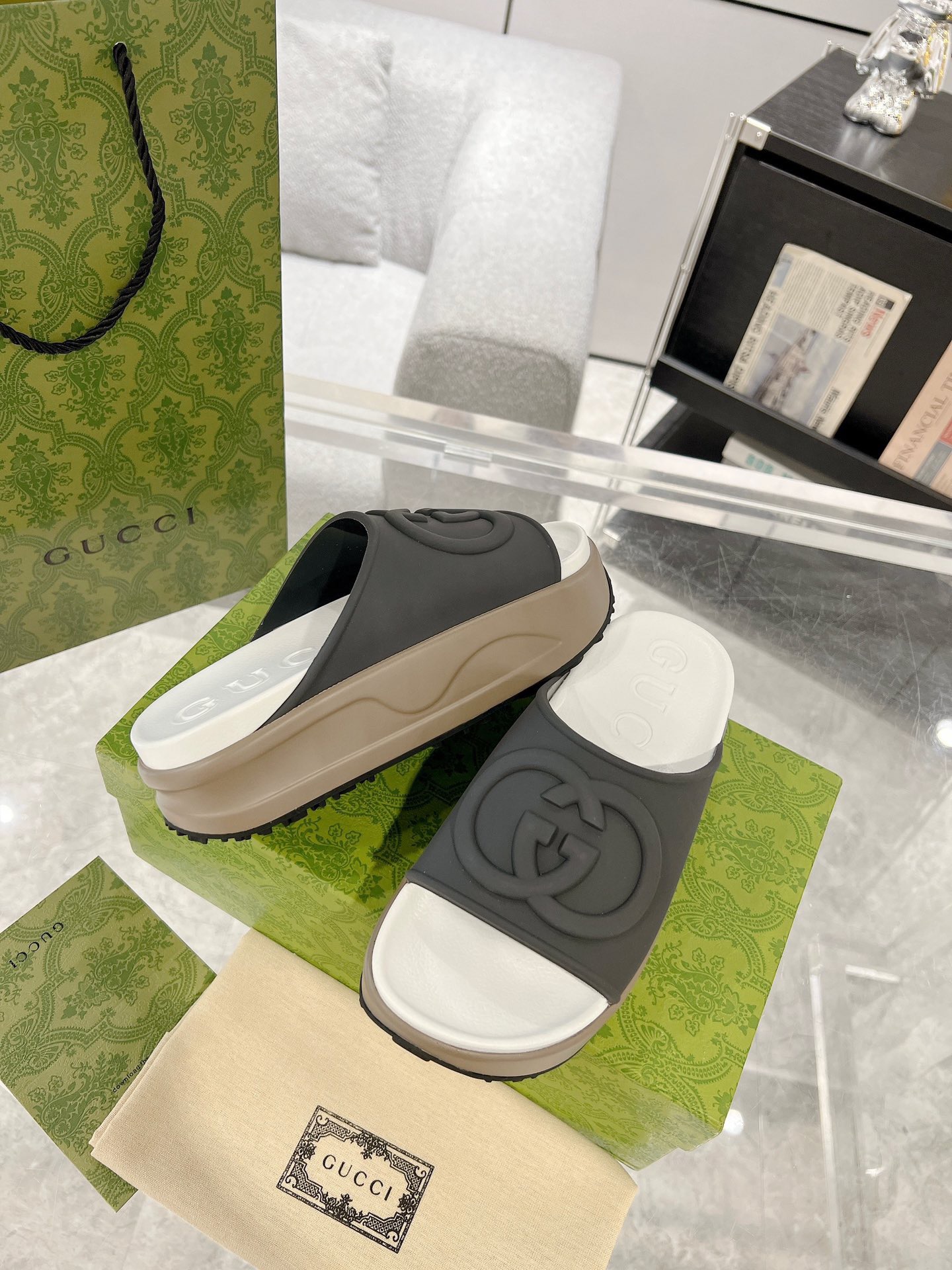 Gucci 2023 New Thick-soled Couple Slippers - Image 3