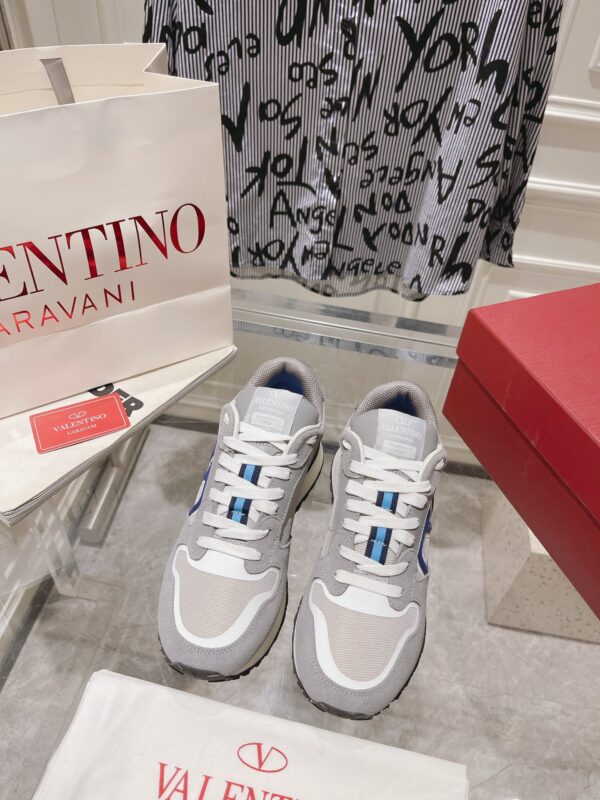Valentino 2023 New Retro Couple Sneakers