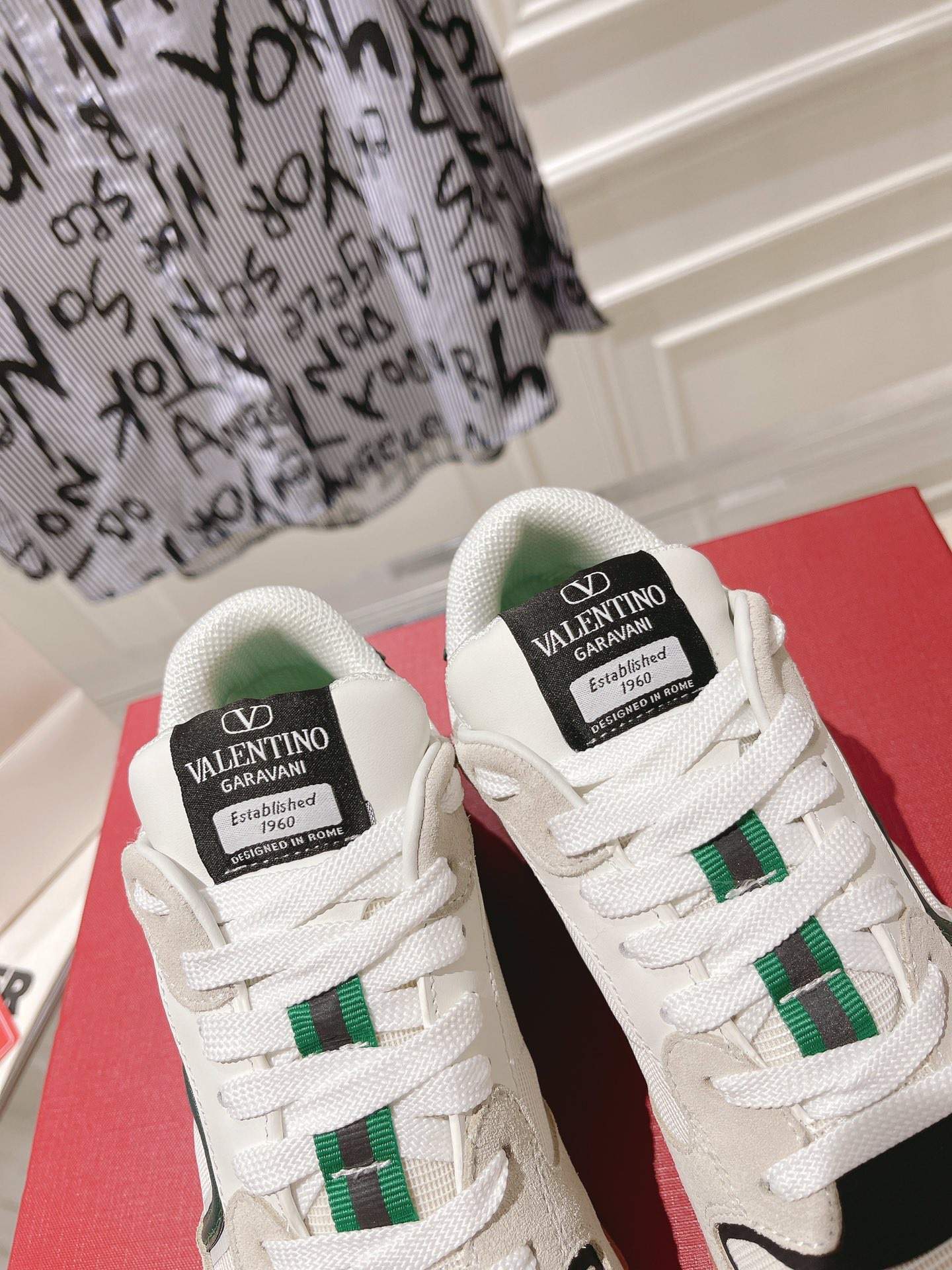 Valentino 2023 New Retro Couple Sneakers - Image 7